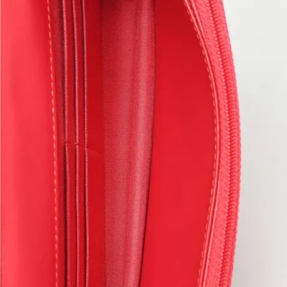 New! Authenticated Chanel CC Patent Leather CORAL RED MINI Bag SHW WOC - Picture 5 of 16